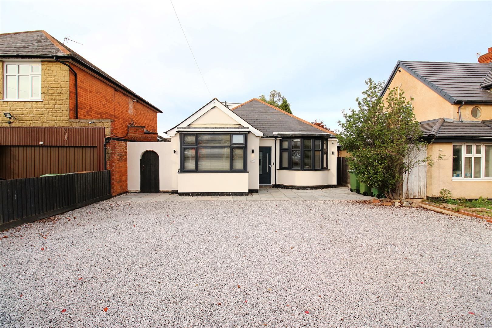 5 bed detached bungalow for sale in Hinckley Road, Leicester Forest