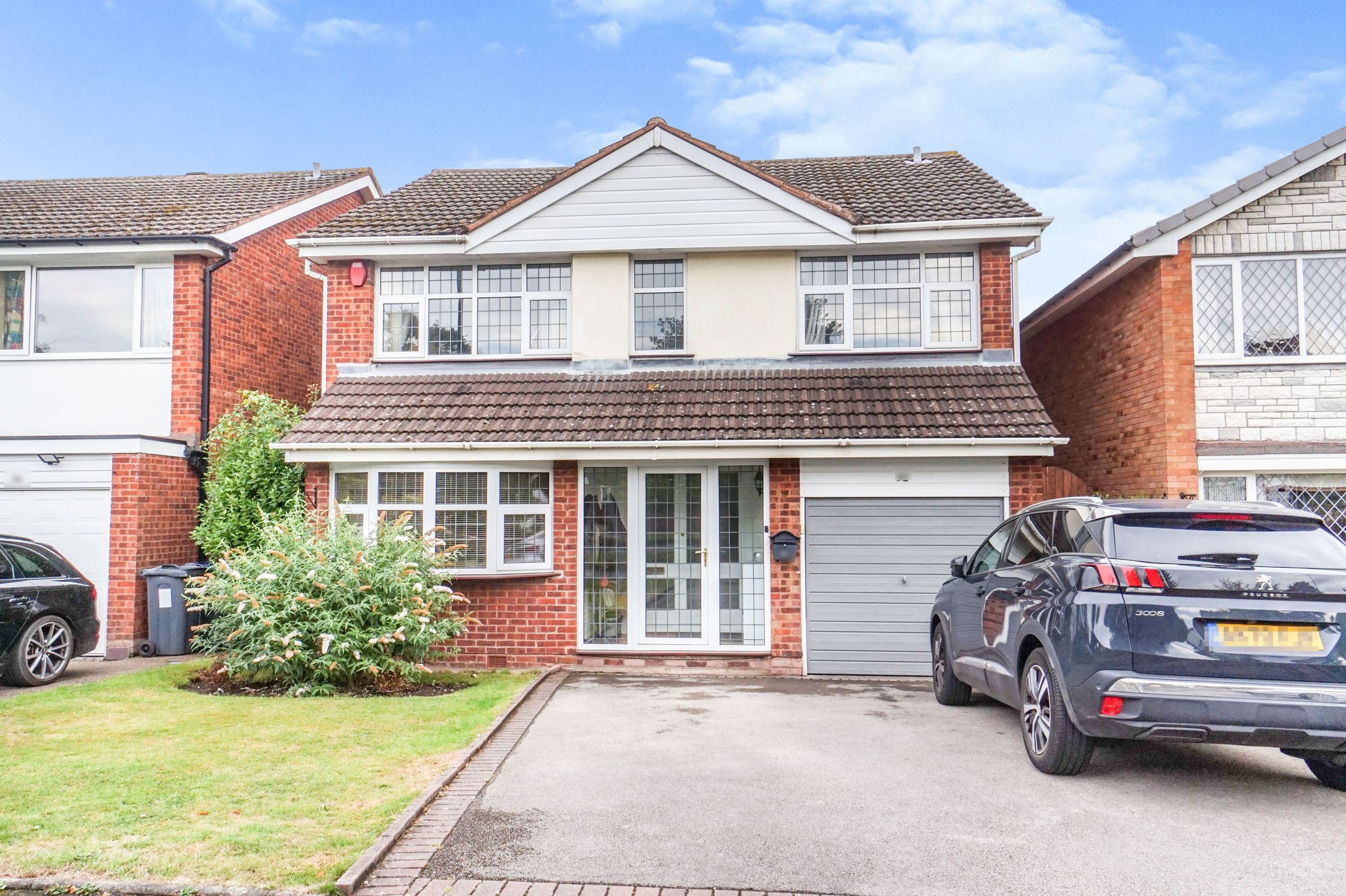 4 bed detached house for sale in Walmley Road, Walmley, Sutton