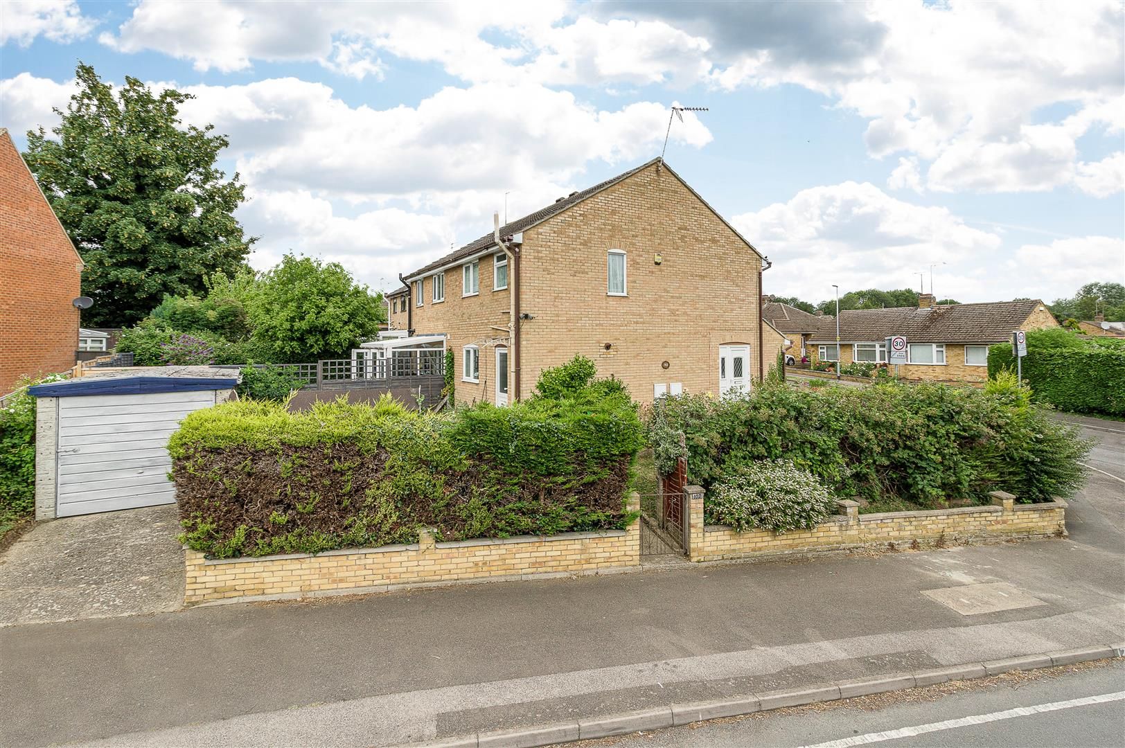2 bed semidetached house for sale in Henshaw Road, Wellingborough NN8