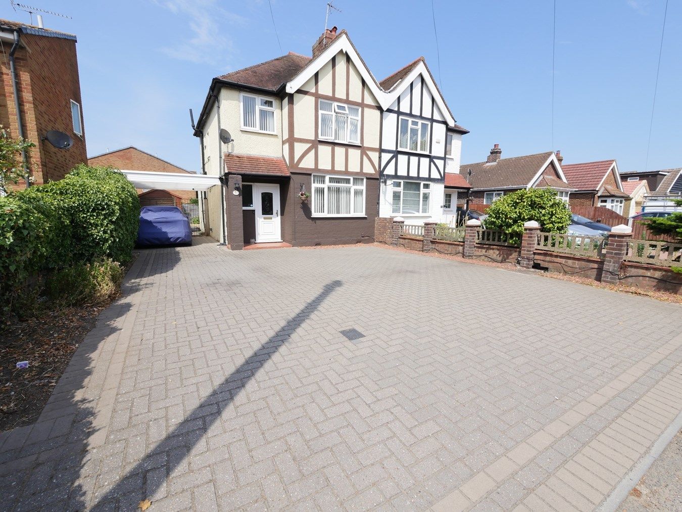 3 bed semidetached house for sale in Staines Road West, Ashford TW15