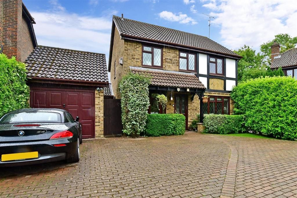 4 bed detached house for sale in Cedar Drive, Southwater, Horsham, West Sussex RH13 Zoopla