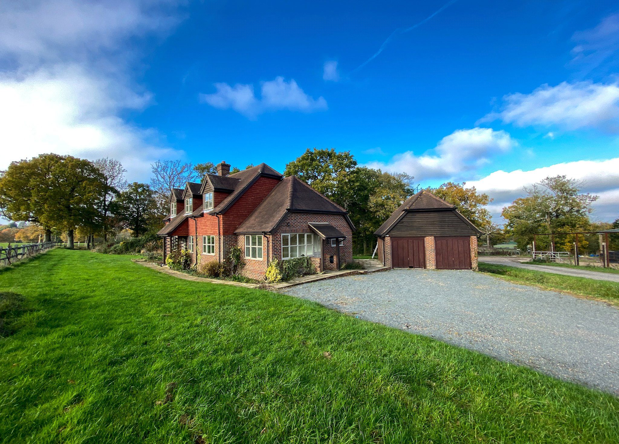 2 bed detached house to rent in Cowden Pound Road, Mark Beech