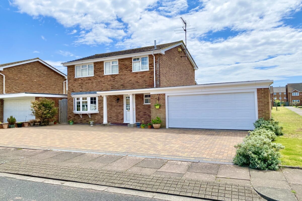 3 bed detached house for sale in Vian Avenue, Eastbourne BN23 Zoopla