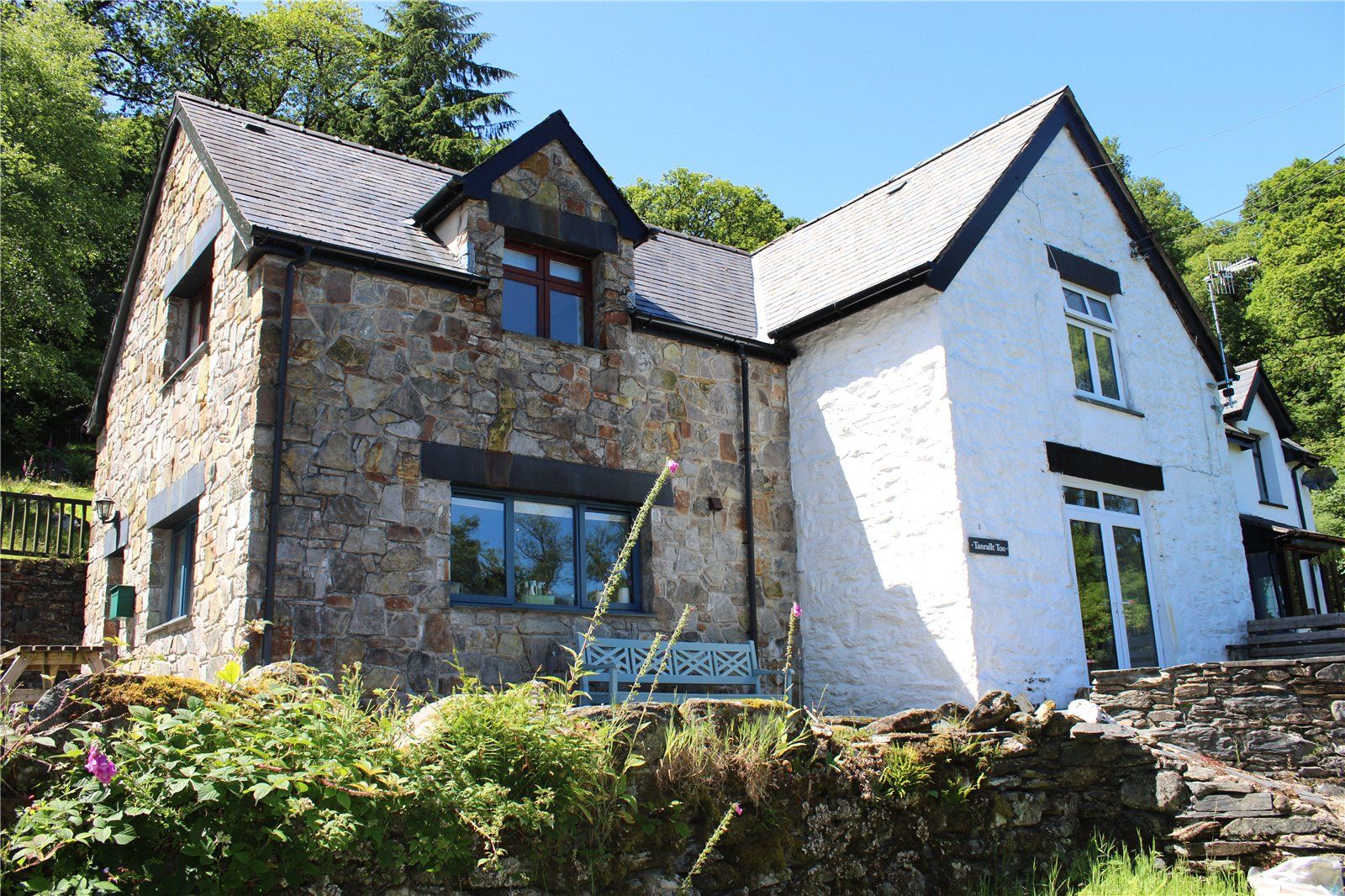 3 bed semidetached house for sale in Capel Curig, BetwsYCoed, Capel