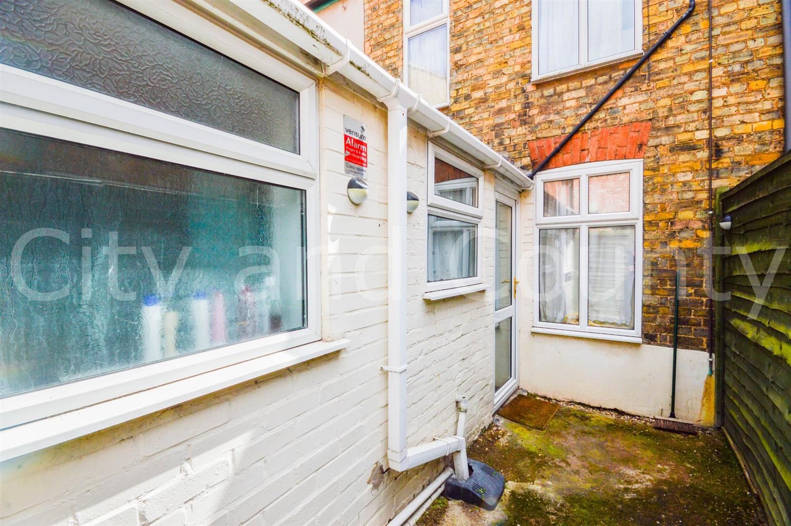 2 bed terraced house for sale in Bedford Street, Peterborough PE1 Zoopla
