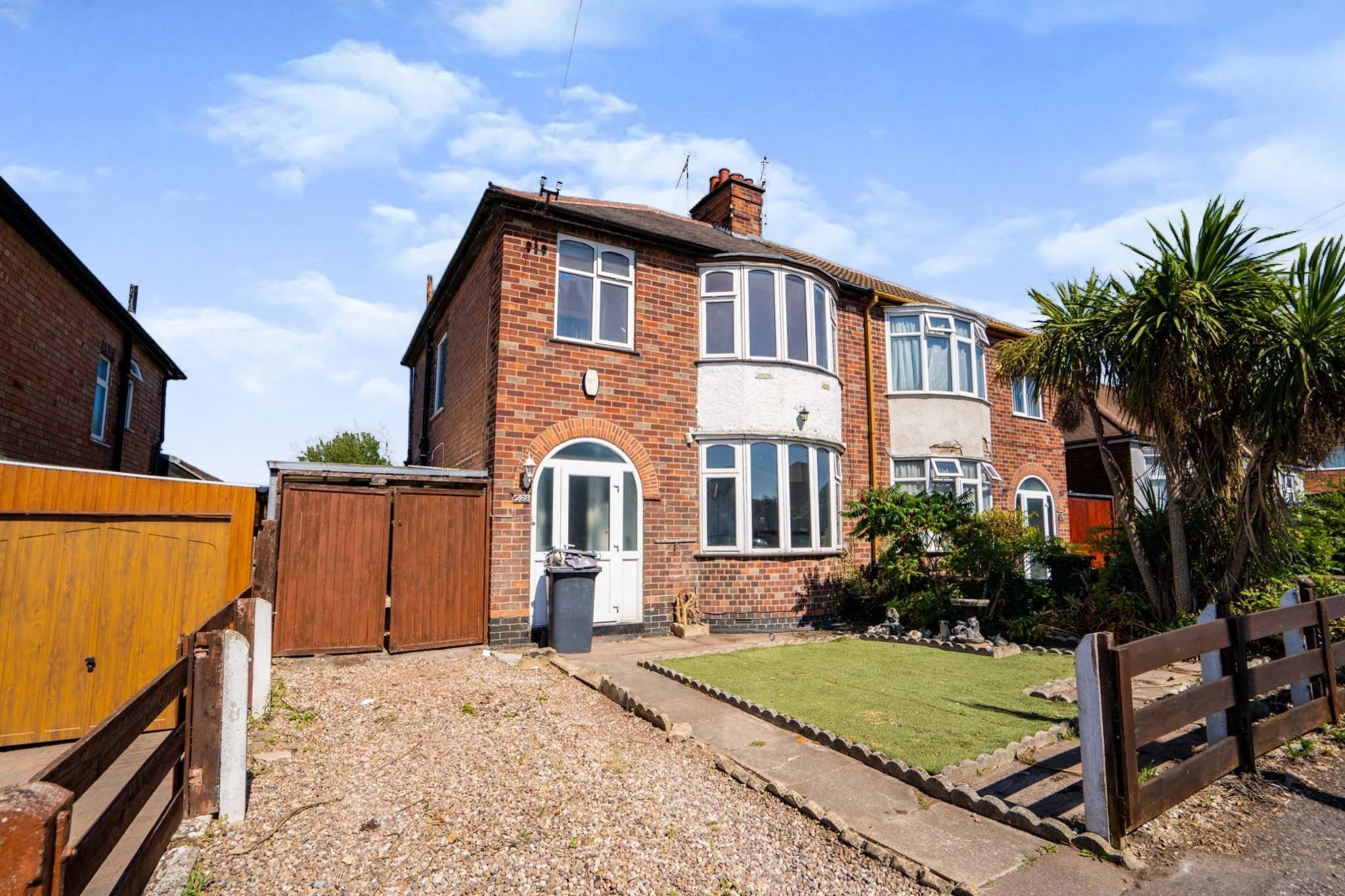 3 Bed Semi Detached House For Sale In Wigston Lane Aylestone