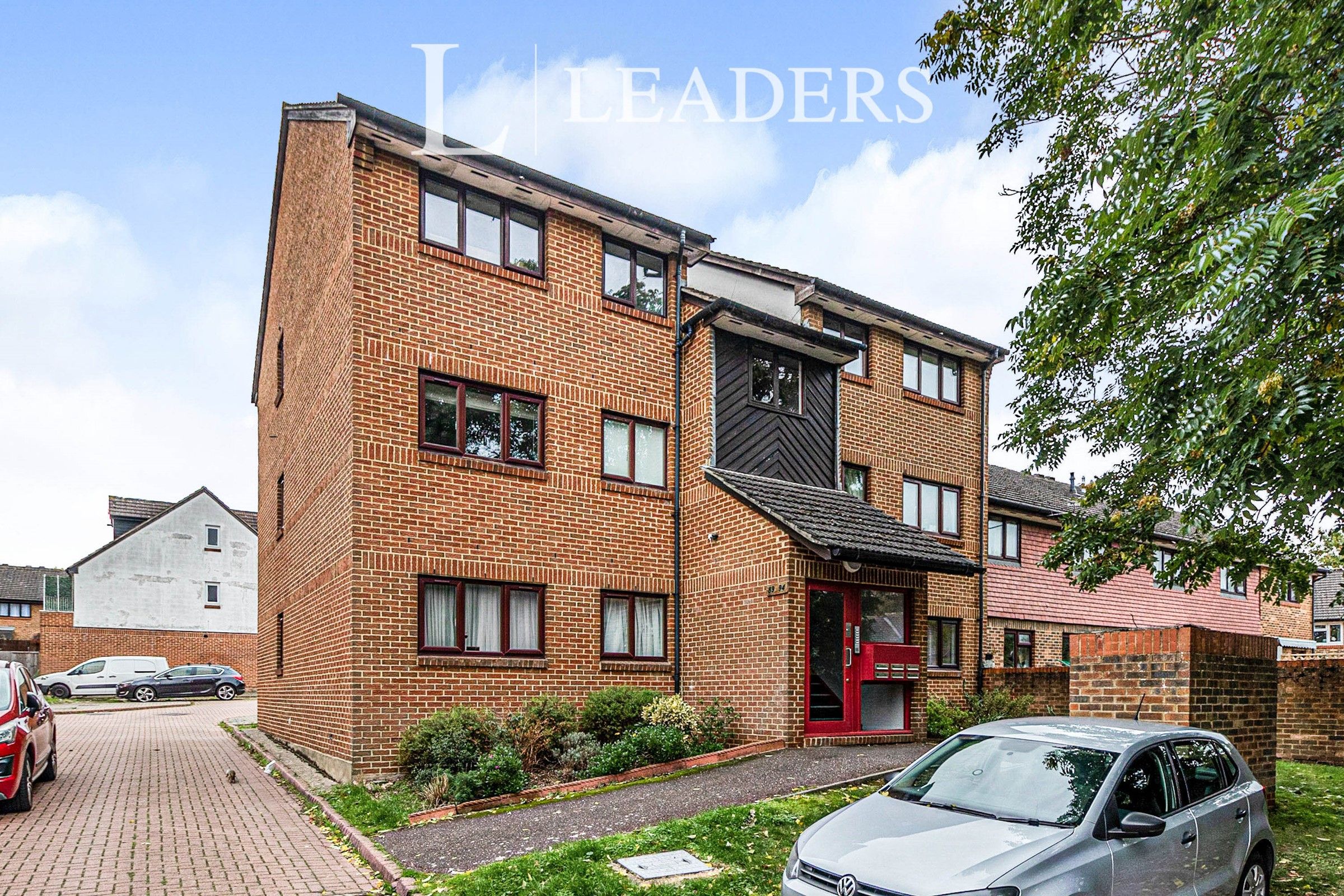 2 bed flat to rent in Vellum Drive, Carshalton SM5 Zoopla