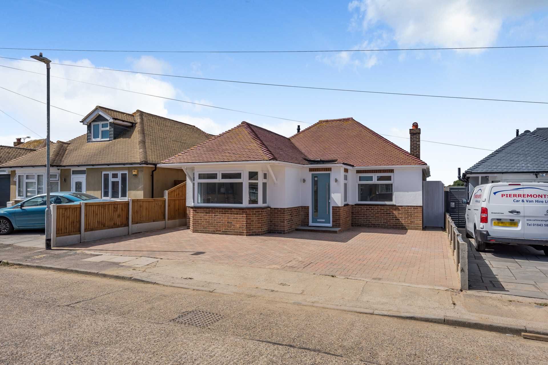 3 bed bungalow for sale in Wellesley Close, Broadstairs CT10 Zoopla