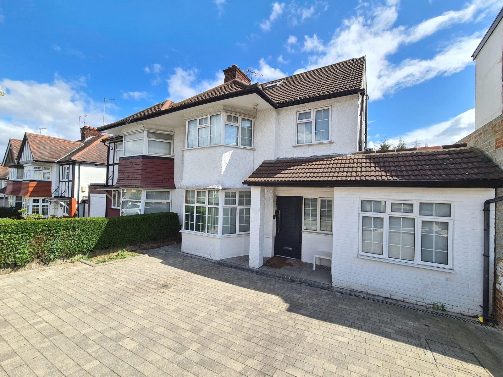 Rowsley Avenue, Hendon NW4  