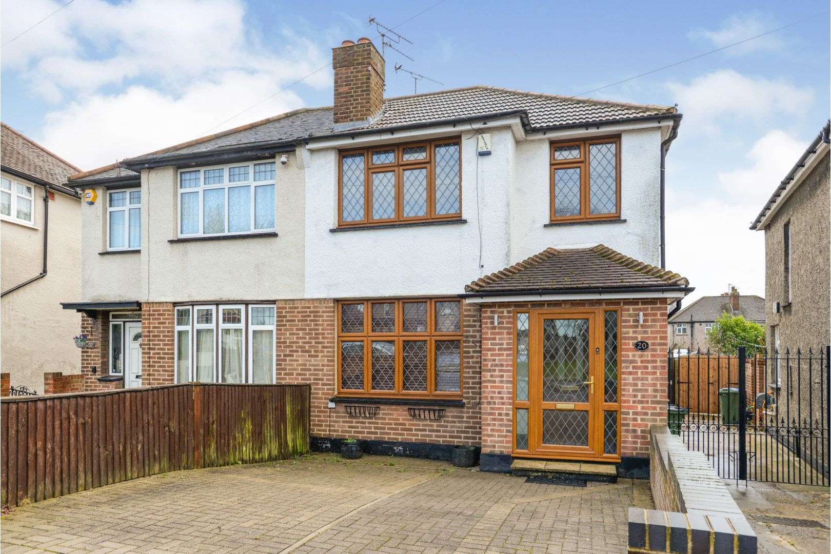 3 bed semidetached house for sale in Duncroft, London SE18 Zoopla