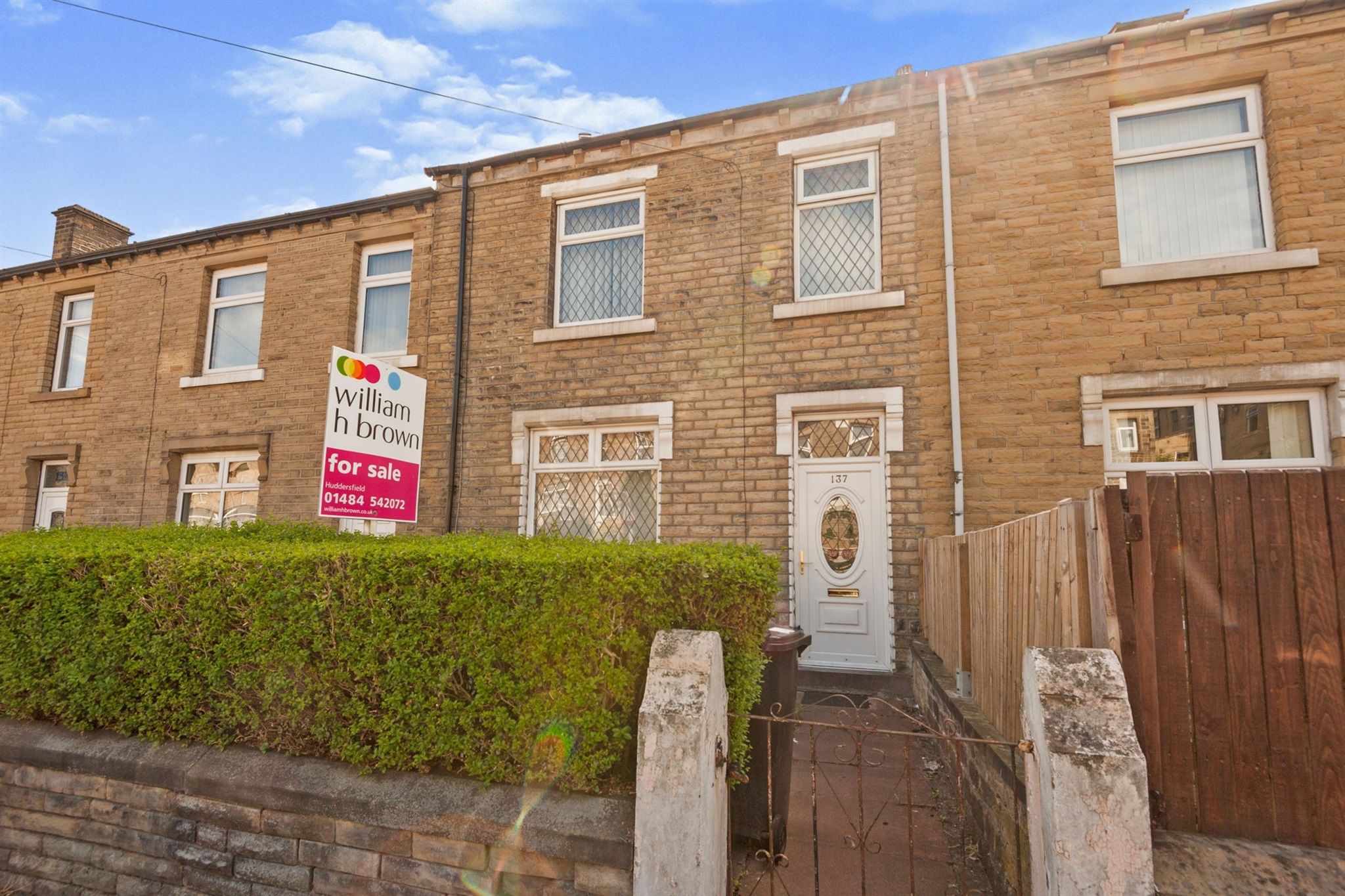 4 bed terraced house for sale in Victoria Road, Lockwood, Huddersfield