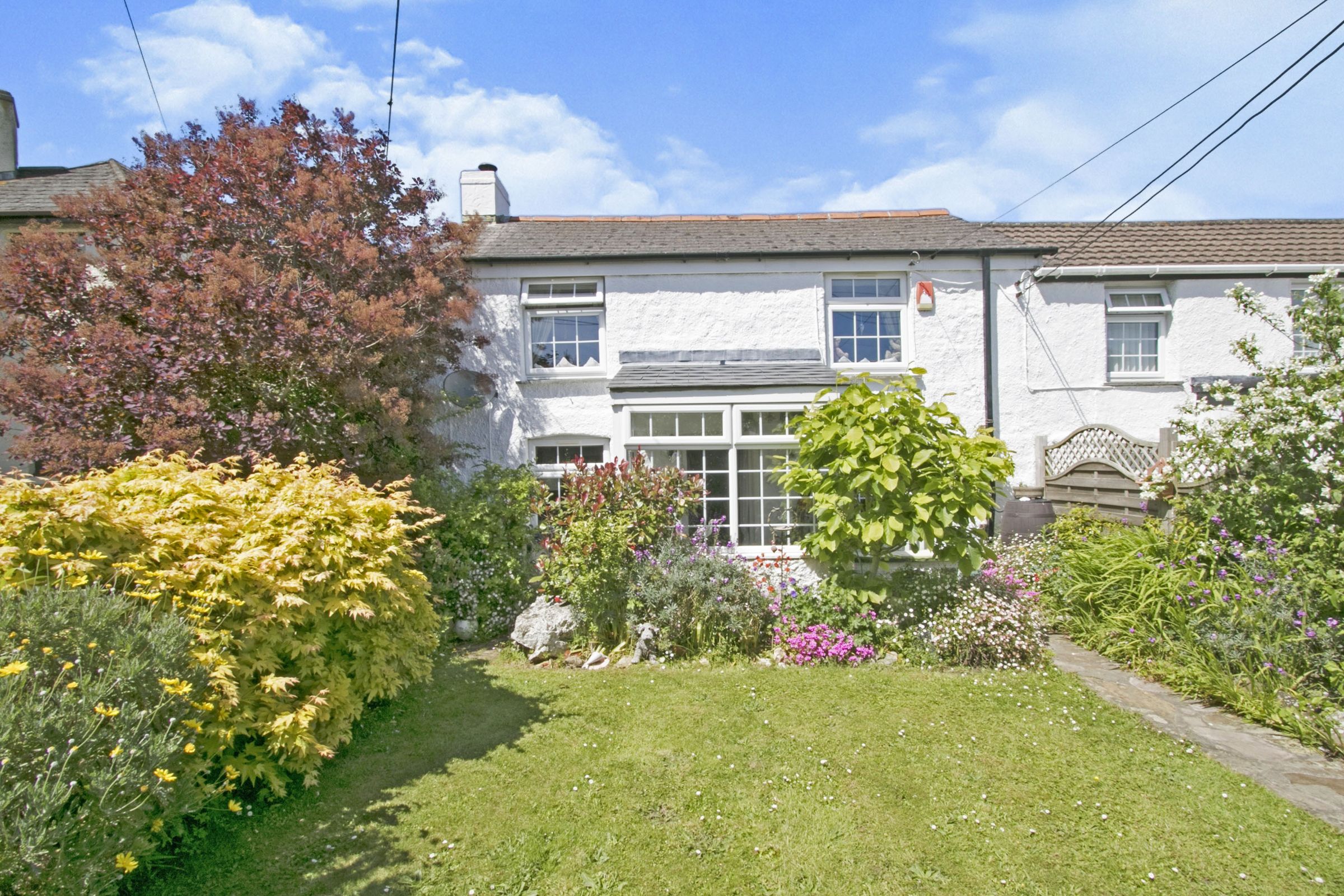 3 bed semidetached house for sale in West Road, Quintrell Downs