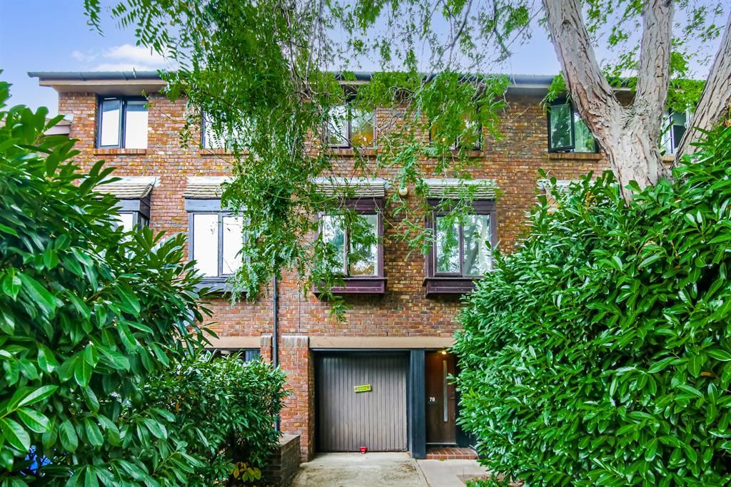 2 bed town house to rent in Allendale Close, London SE5 Zoopla