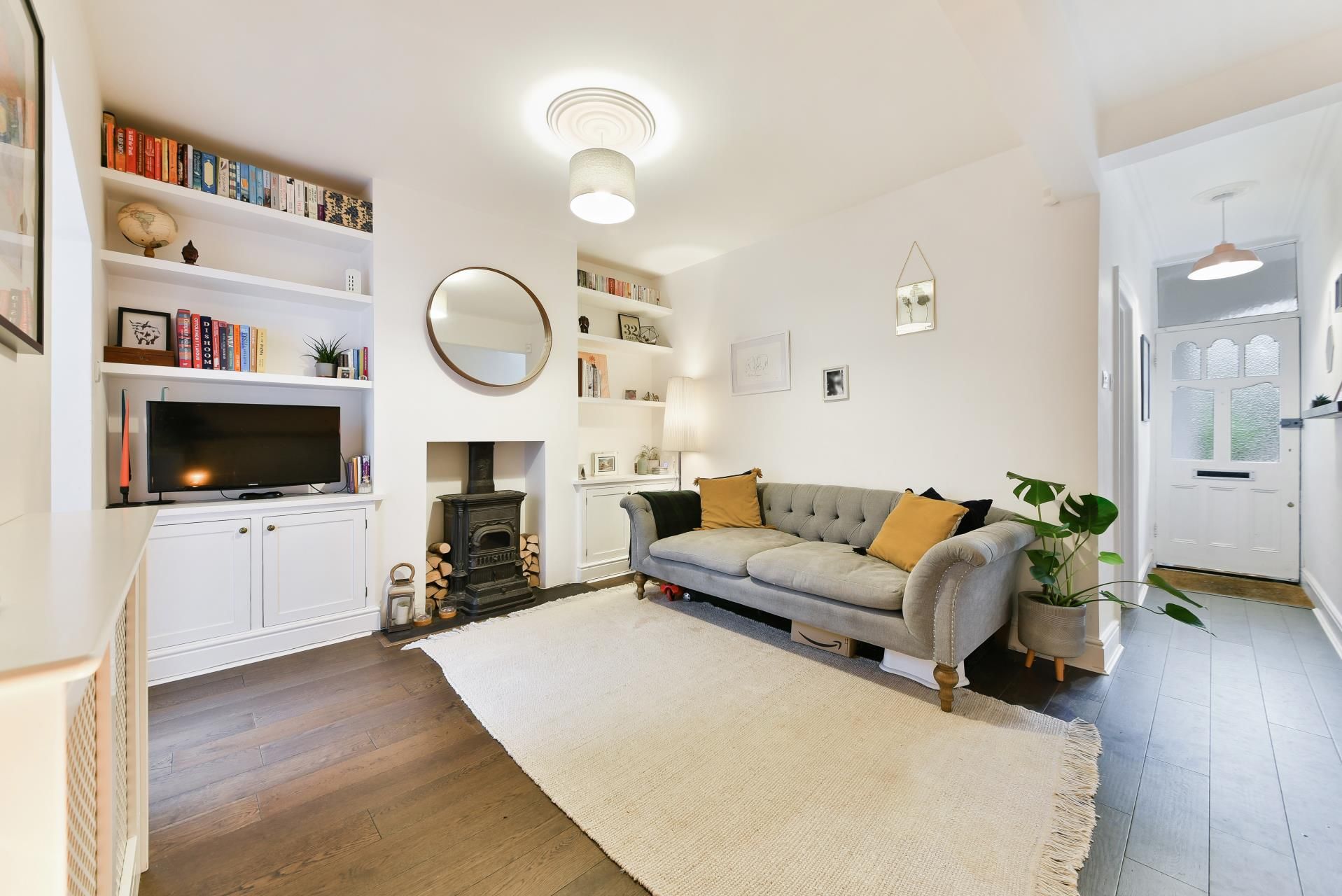 2 bed flat for sale in Staines Road, Twickenham TW2 Zoopla