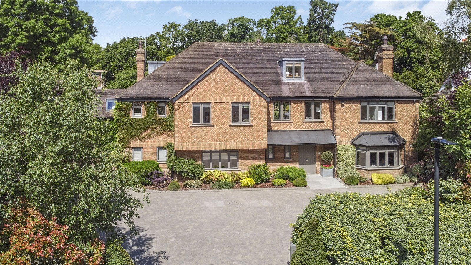 7 bed detached house for sale in Eversley Crescent, London N21 Zoopla