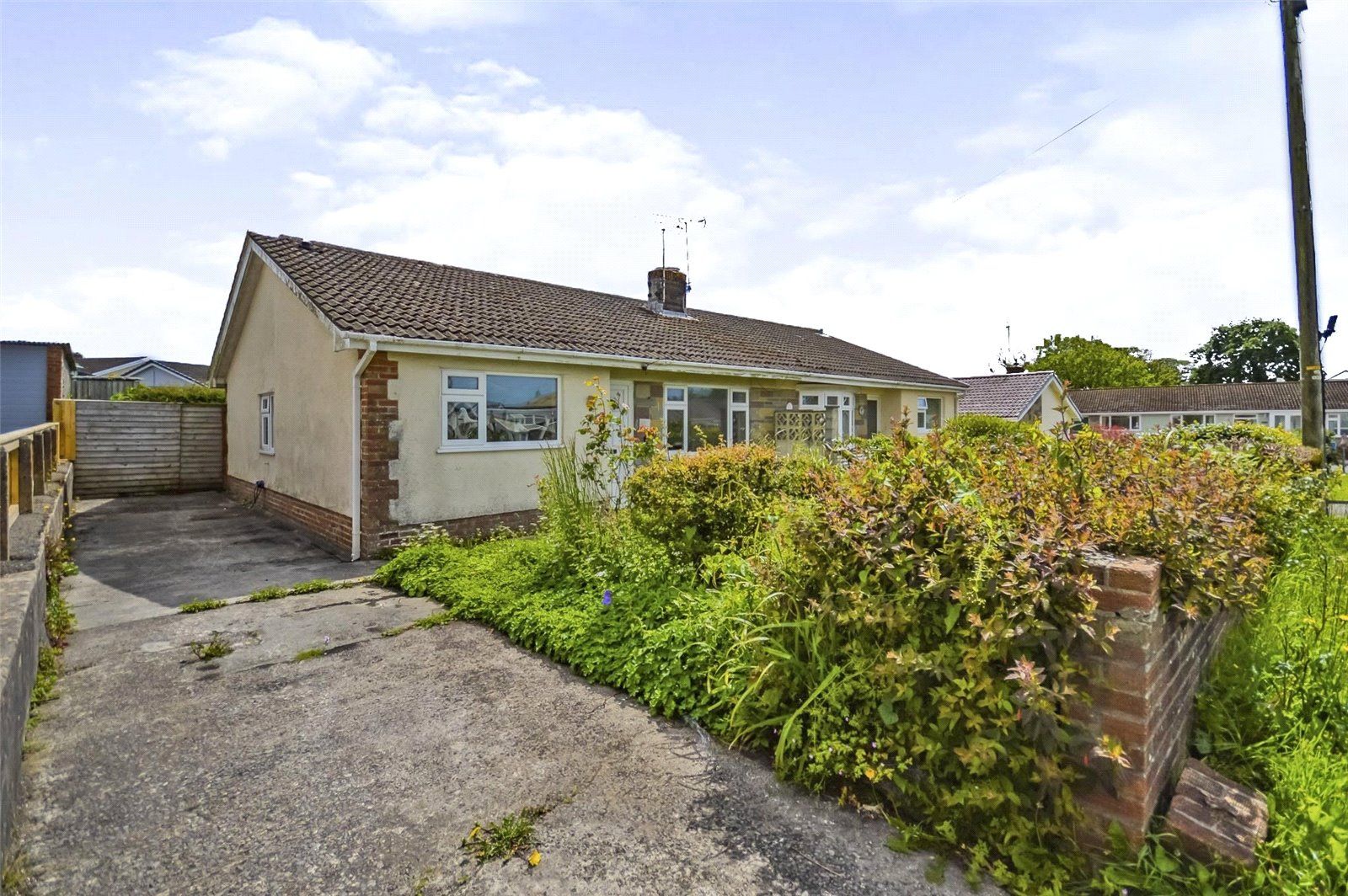 3 bed bungalow for sale in Hunters Park, New Hedges, Tenby