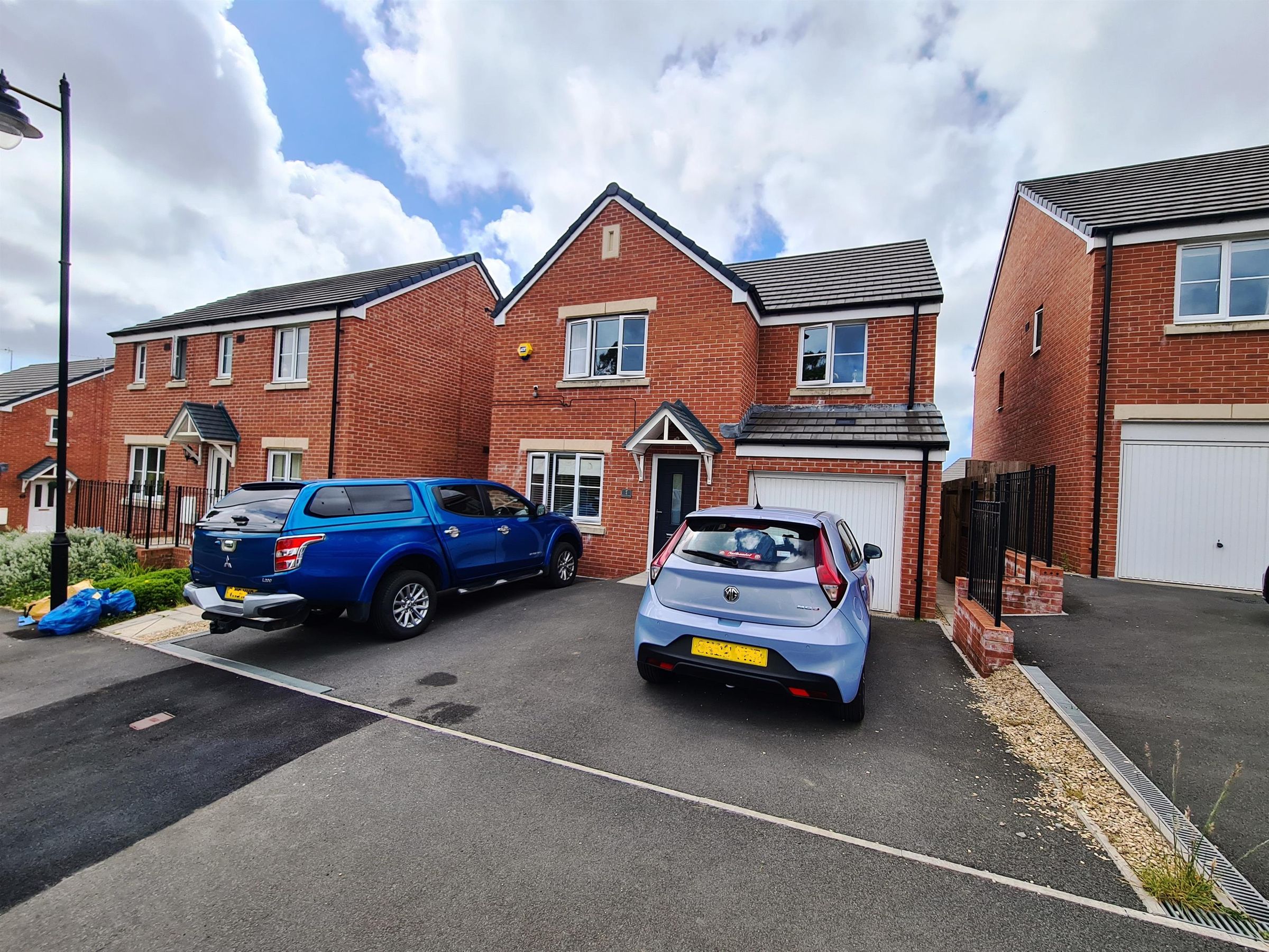 4 bed detached house for sale in Clos Coed Gellyg, Coity, Bridgend CF35