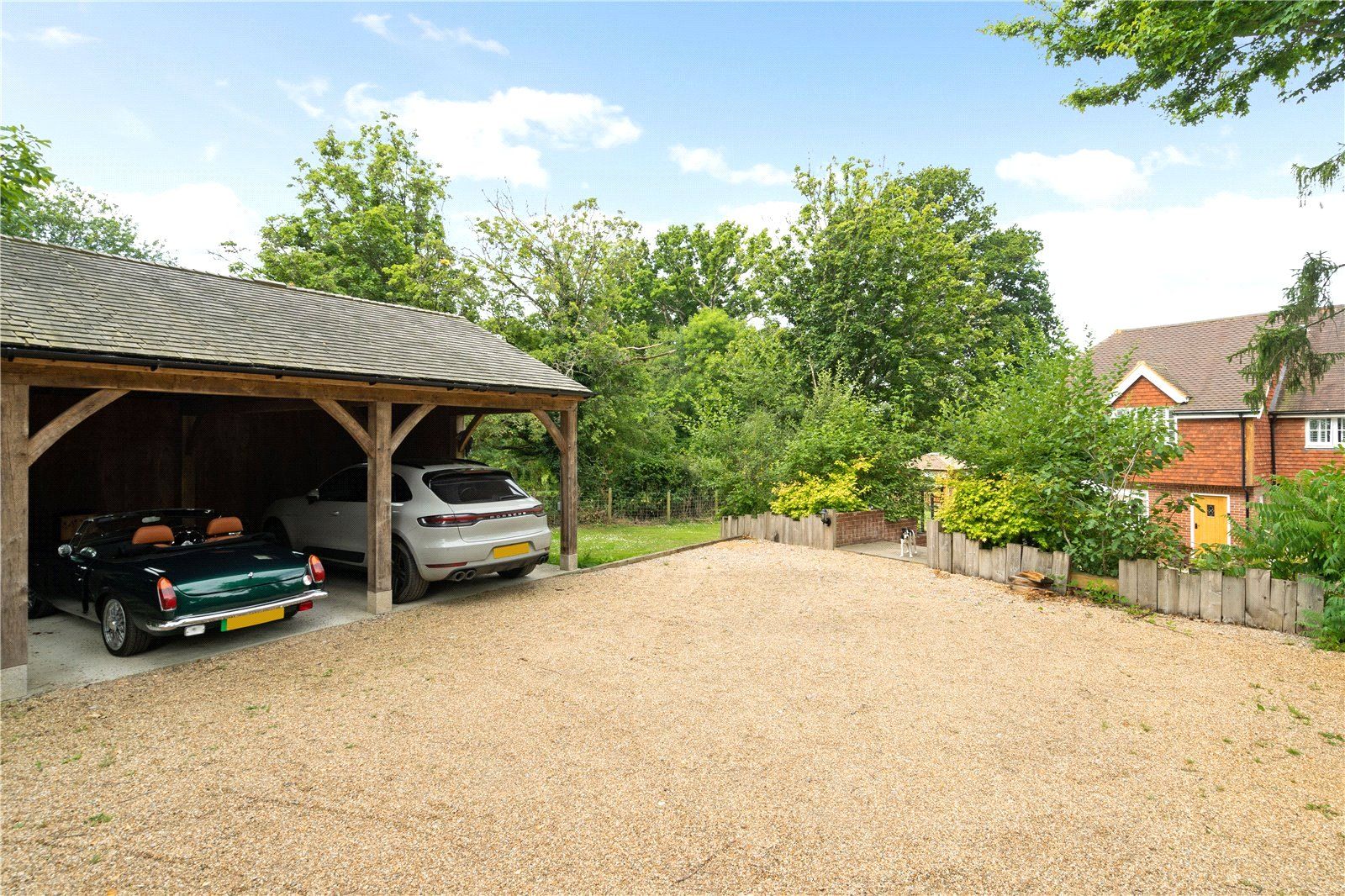 4 bed semidetached house for sale in Sawyard Cottages, Sheffield Park