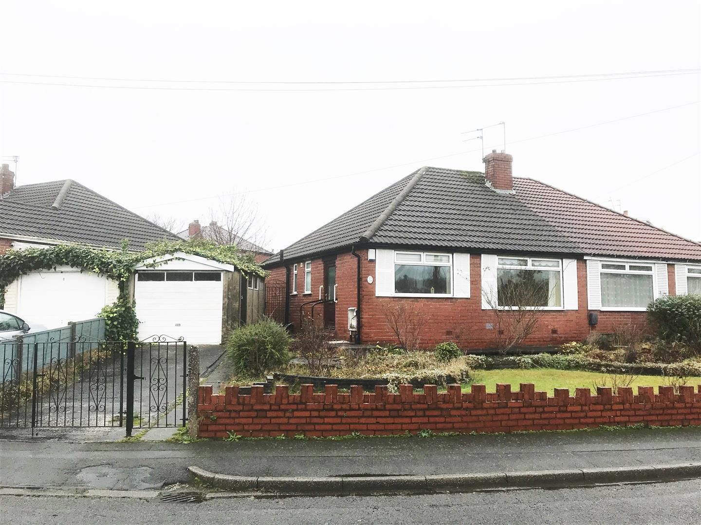 Rishworth Drive, Manchester M40  