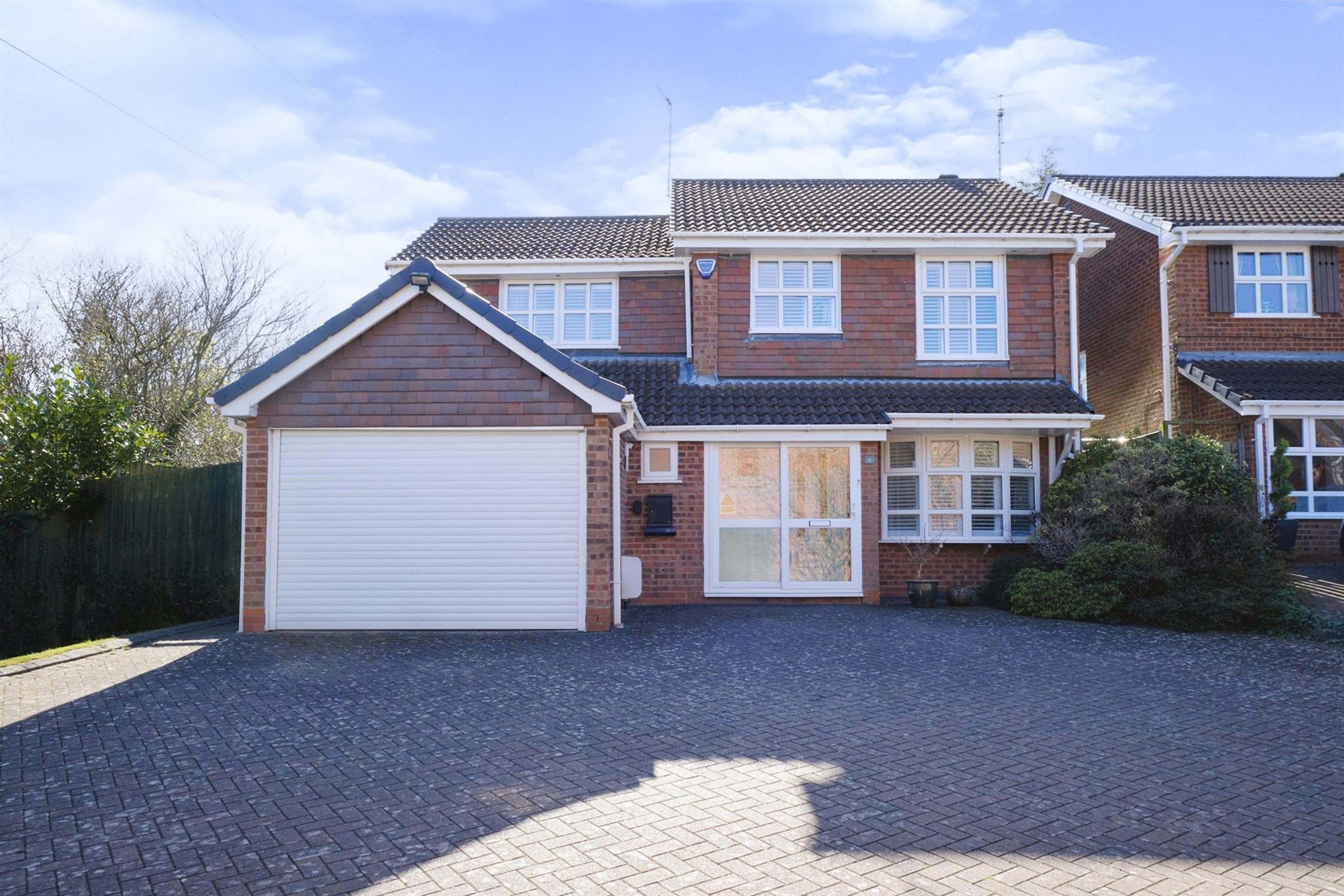 4 bed detached house for sale in Hightree Close, Bartley Green
