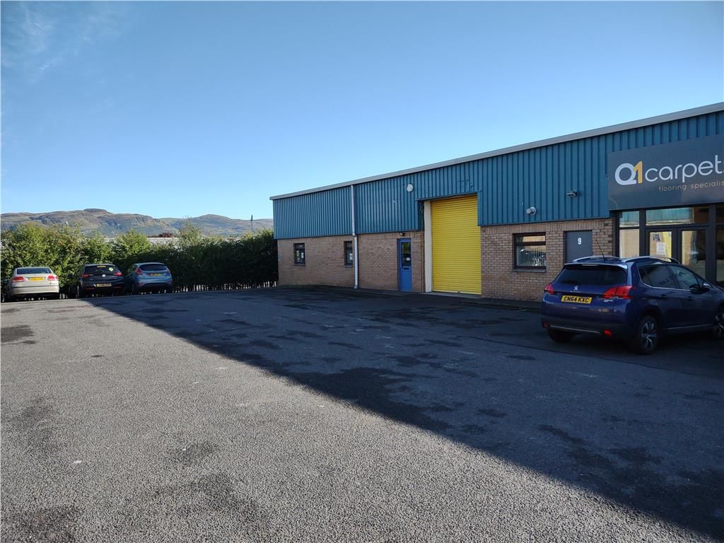 Industrial to let in Unit 8, 9 Munro Road, Springkerse Industrial