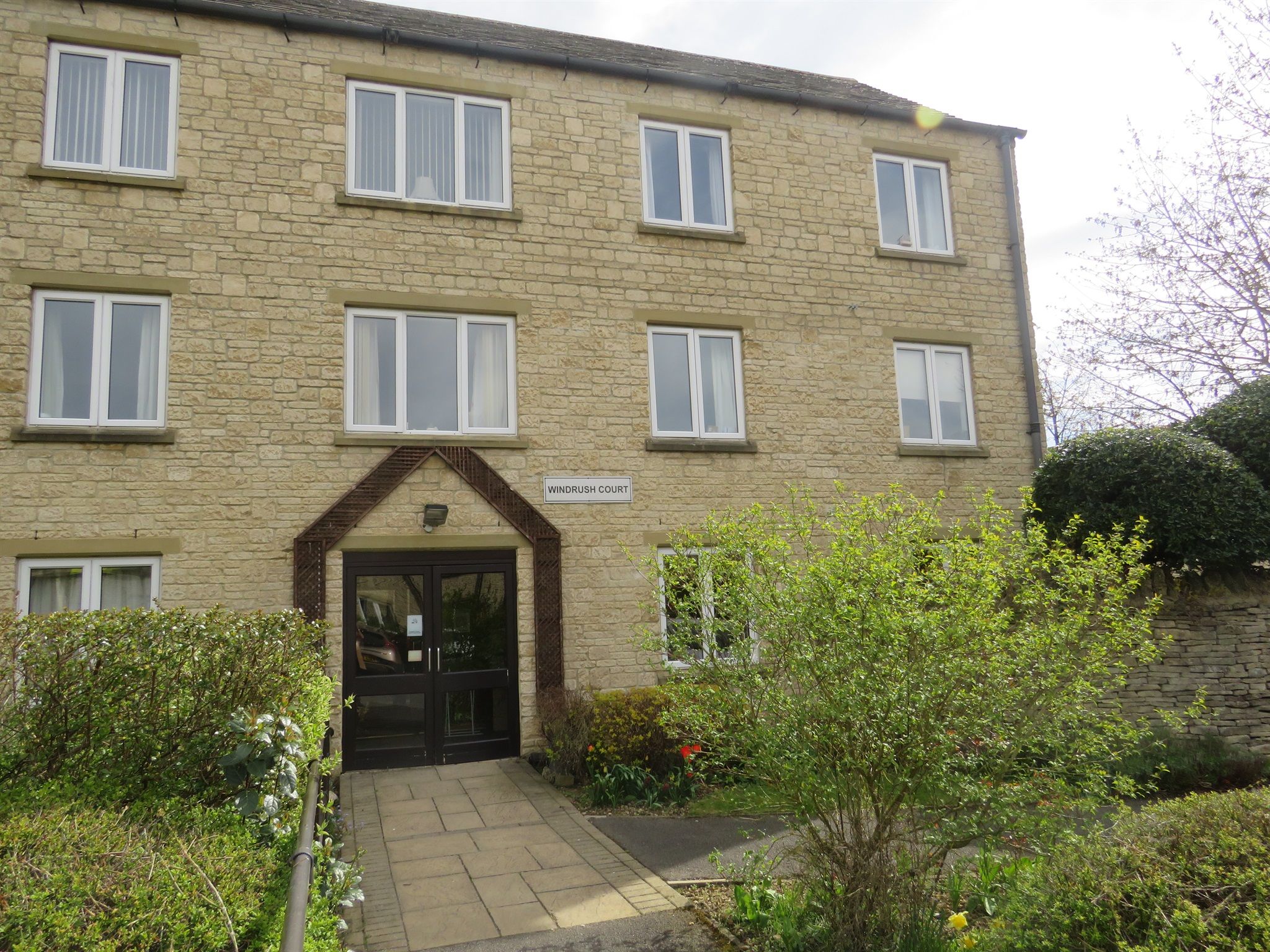 1 bed property for sale in St. Marys Mead, Witney OX28 Zoopla