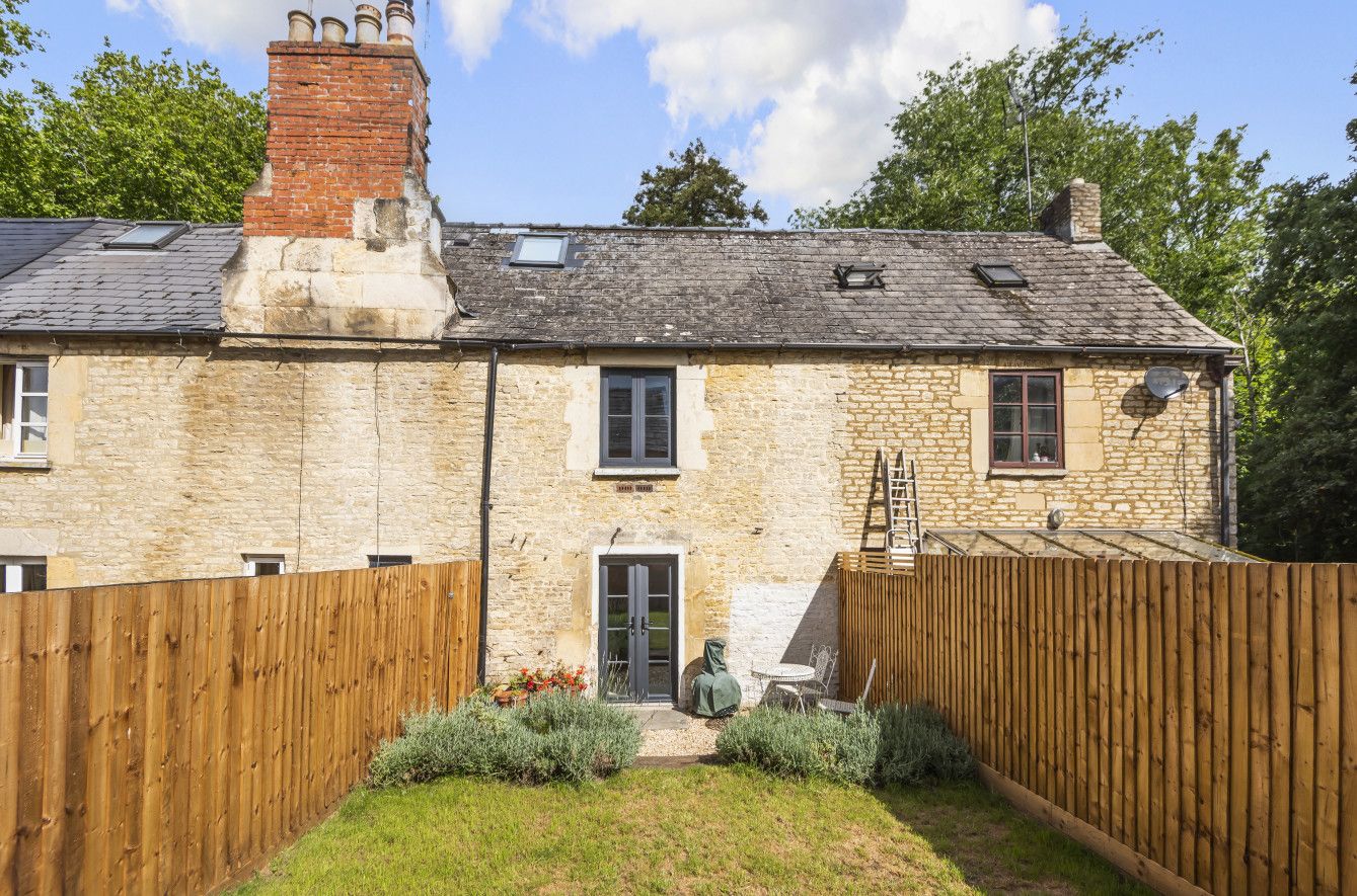 2 bed terraced house for sale in Cirencester, Gloucestershire GL7 Zoopla