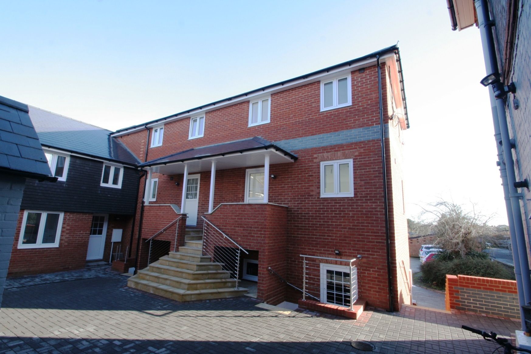 2 bed terraced house to rent in Station Road, Thatcham RG19 Zoopla