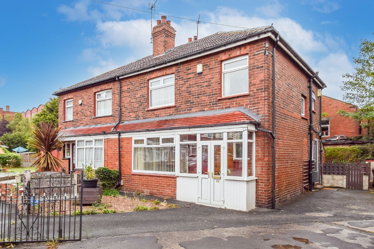 3 bed semidetached house for sale in Chatswood Avenue, Beeston, Leeds LS11 Zoopla