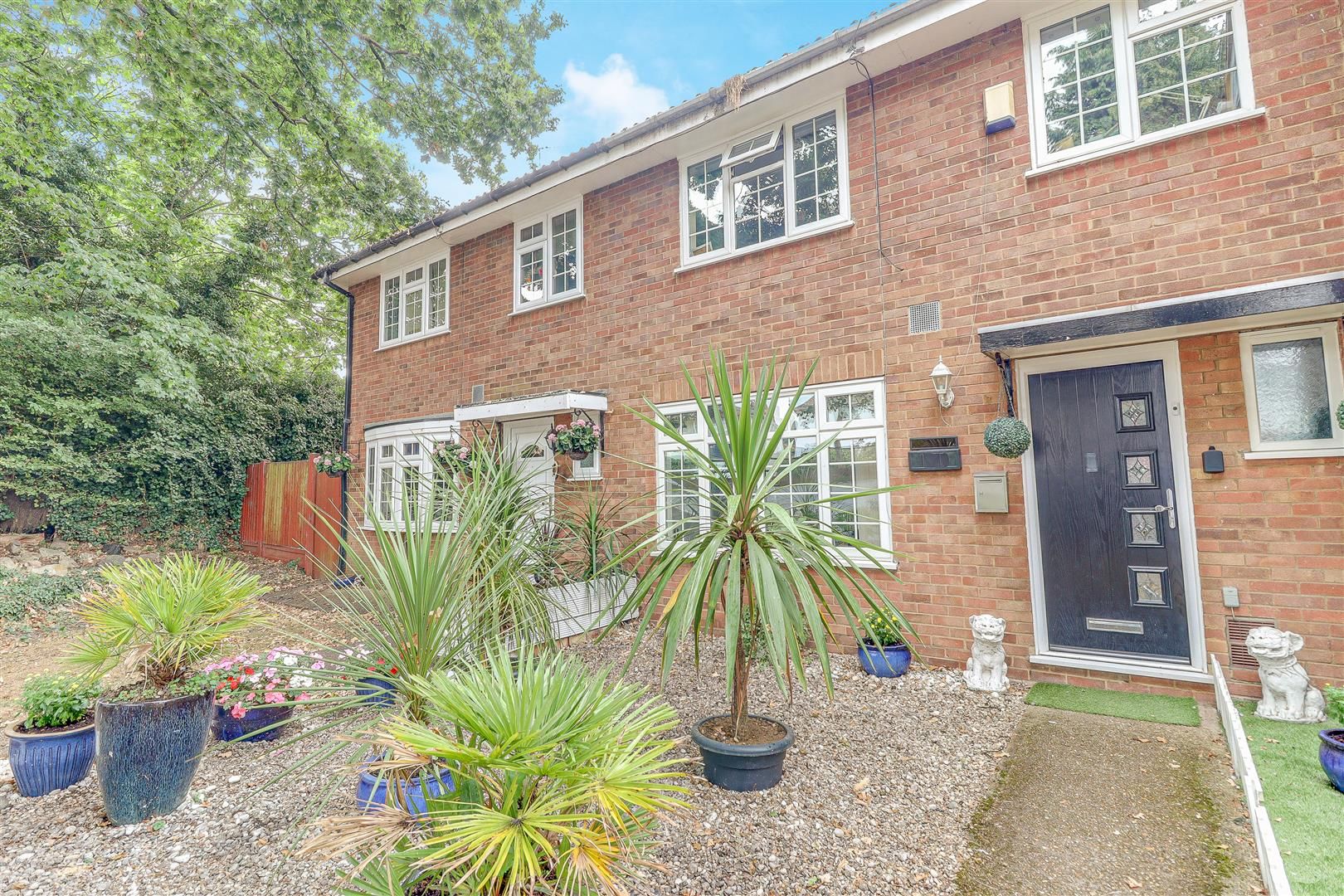 4 bed terraced house for sale in Rayleigh Road, Eastwood, LeighOnSea