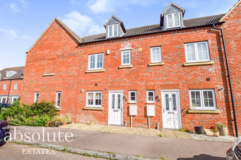 3 bed property to rent in Grenadier Close, Woodlands Park, Bedford MK41