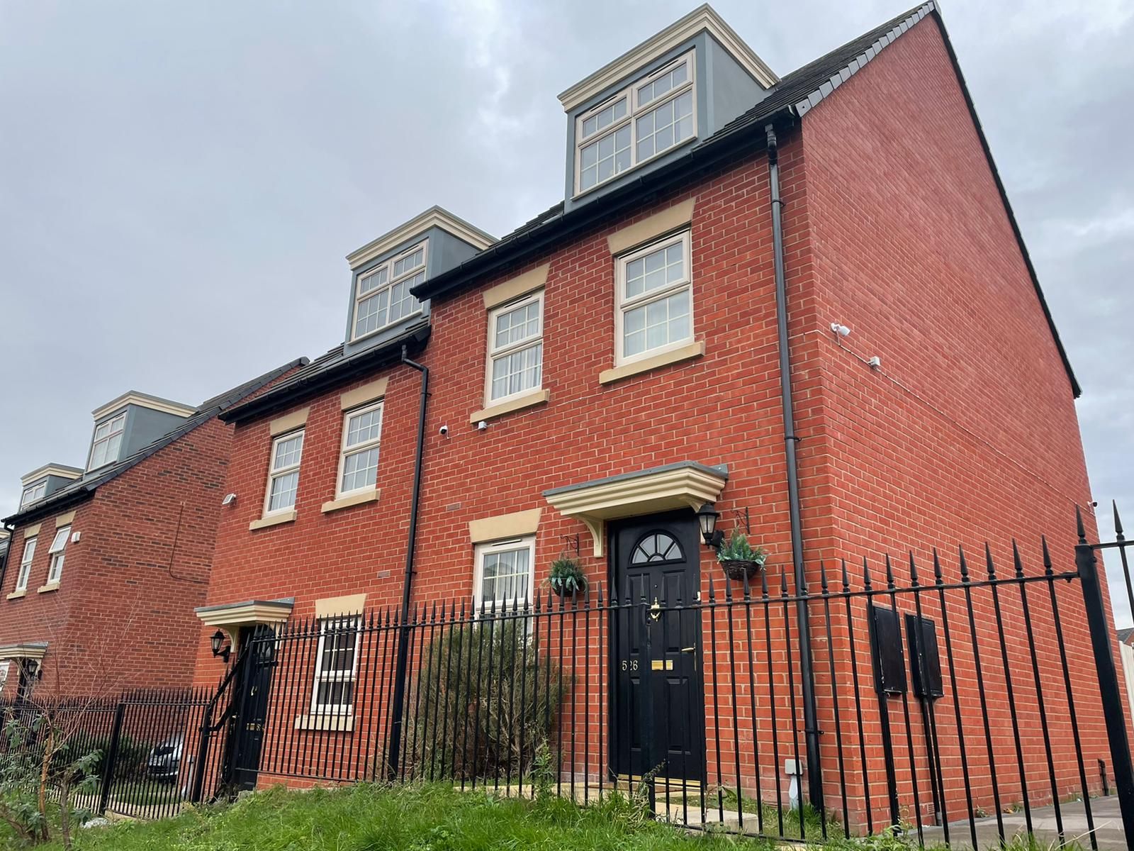 3 bed town house to rent in Staniforth Road, Sheffield S9 Zoopla