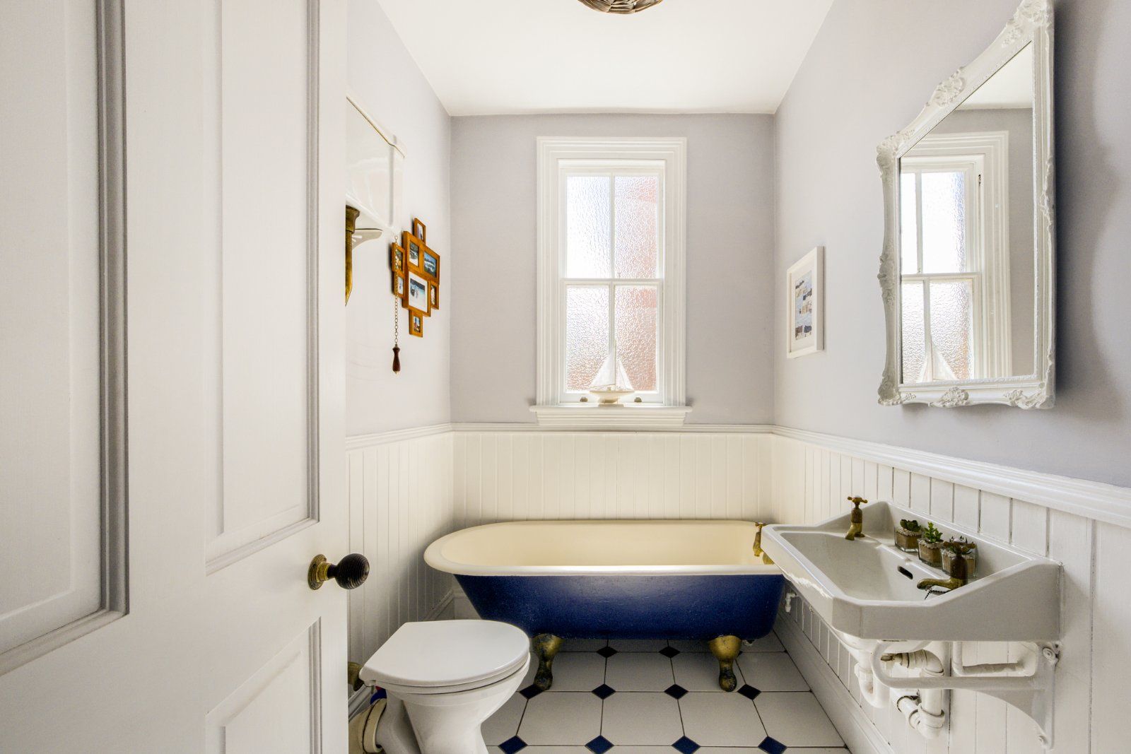 5 bed semidetached house for sale in Stafford Road, Bloxwich, Walsall