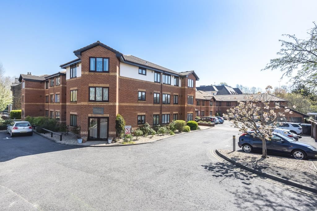 1 bed flat for sale in Egham, Surrey TW20 Zoopla