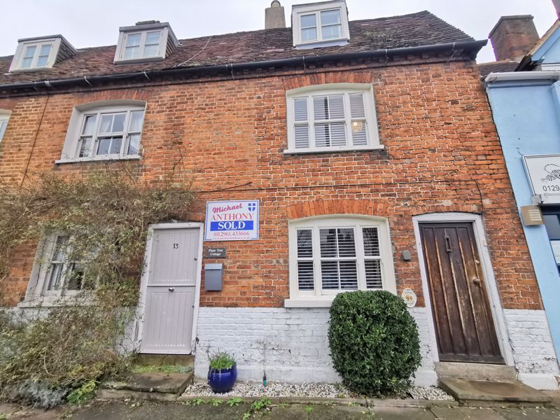 Pond Cottage, Walton Road, Aylesbury HP21  