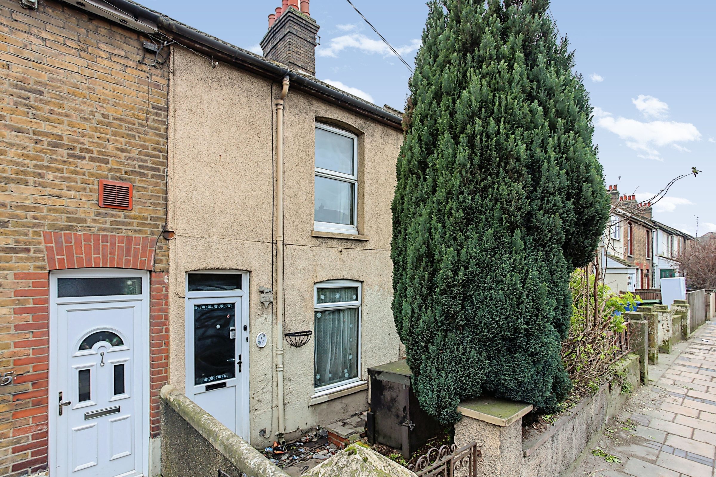 3 bed detached house for sale in Staplehurst Road, Sittingbourne ME10