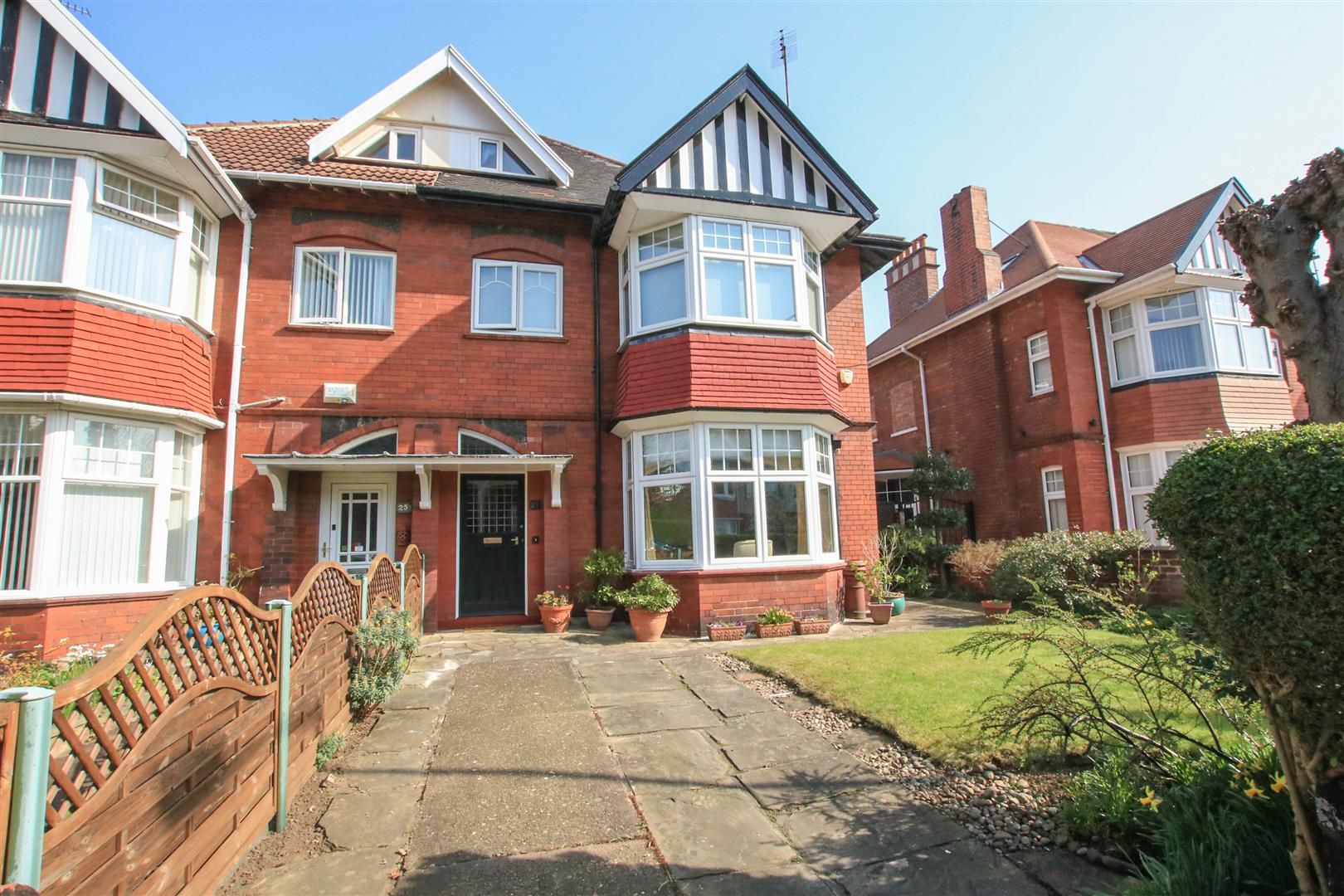 5 bed semidetached house for sale in Windsor Road, Doncaster DN2 Zoopla
