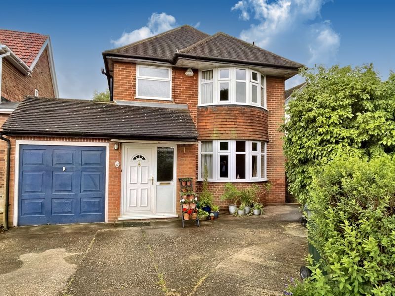 4 bed detached house for sale in Rupert Avenue, High HP12 Zoopla