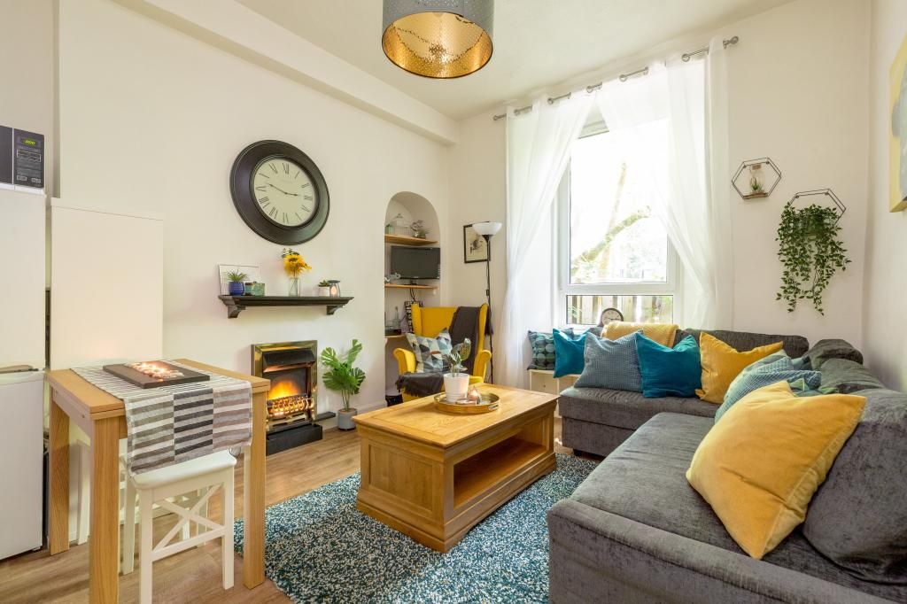 10/1 Springwell Place, Dalry EH11