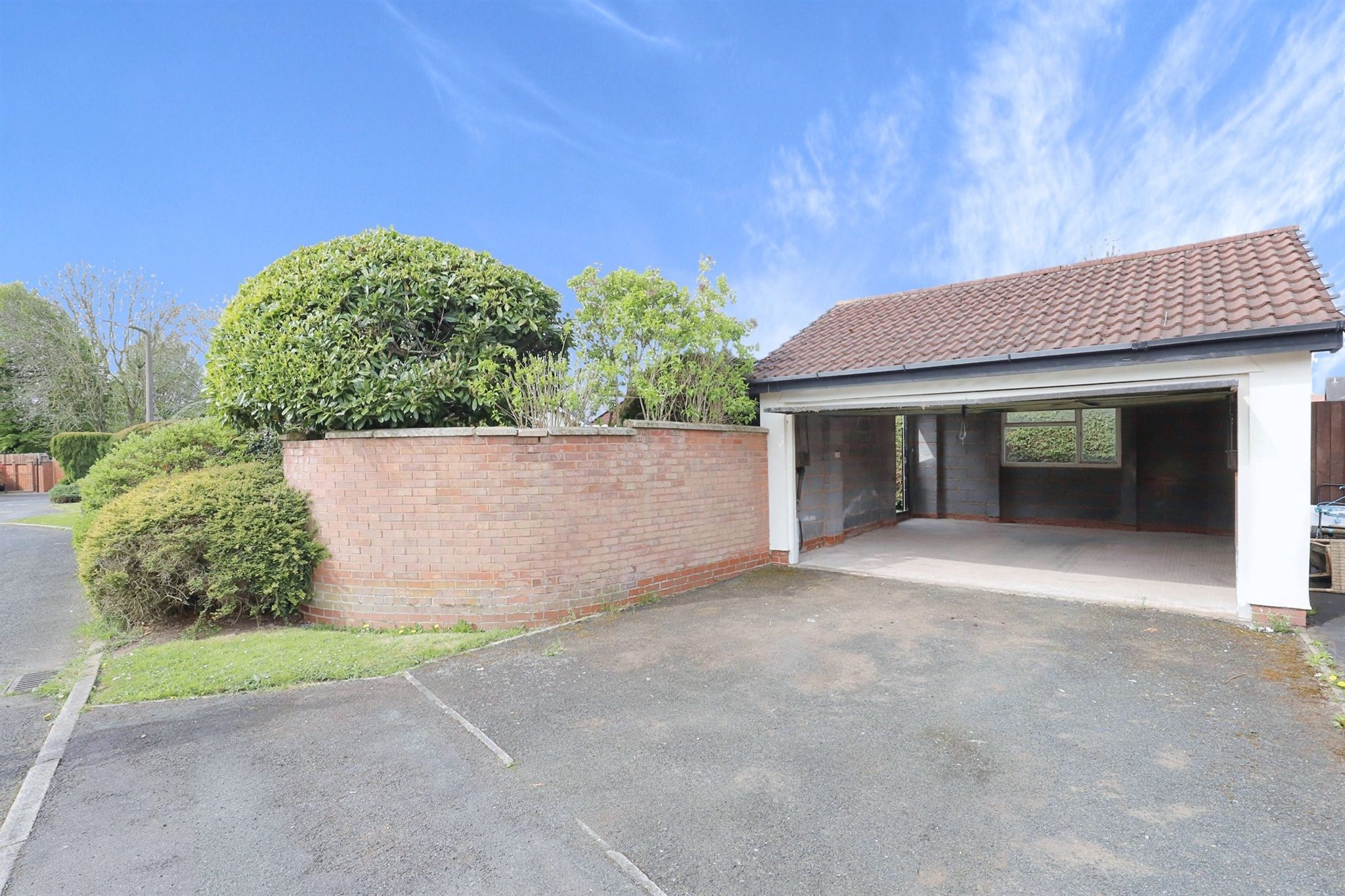 3 bed detached bungalow for sale in Millwalk Drive, Pendeford