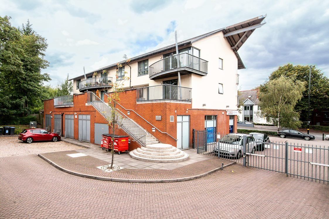 2 bed flat to rent in Hagley Road, Edgbaston, Birmingham B17 Zoopla