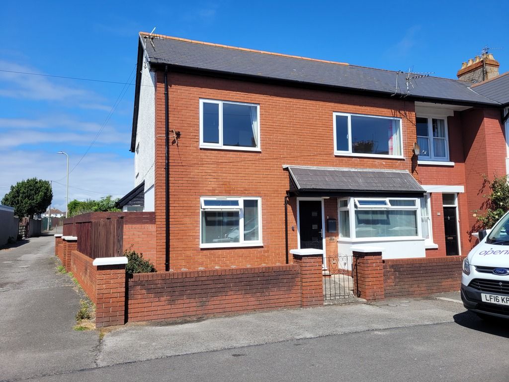 2 bed flat for sale in Park Avenue, Porthcawl CF36 Zoopla