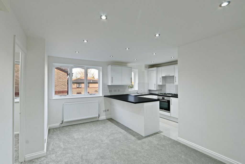 1 bed flat to rent in Victoria Close, Cheshunt EN8 - Zoopla