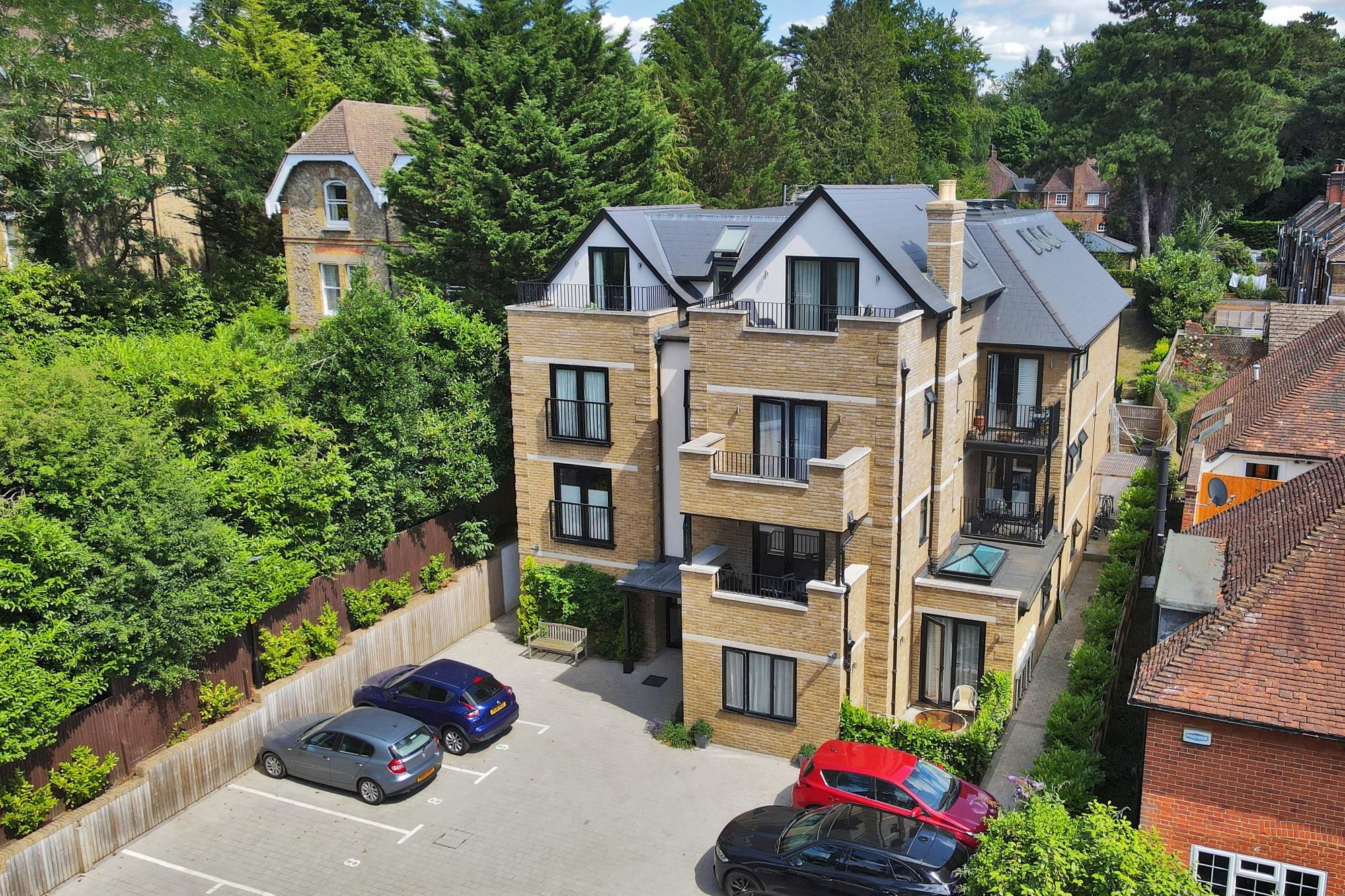 2 bed flat for sale in Hitchen Hatch Lane, Sevenoaks, Kent TN13 Zoopla