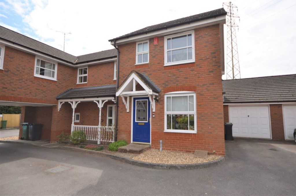 2 bed semidetached house for sale in Dickens Lane, Old Basing