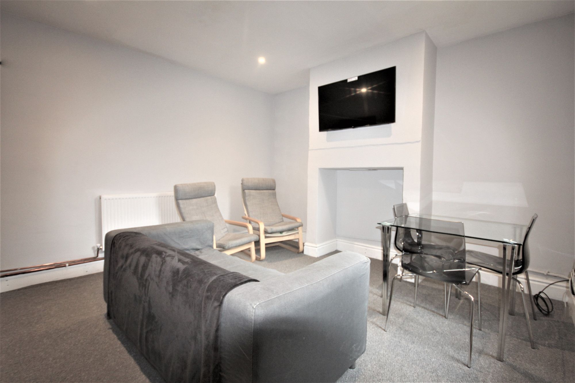 4 bed terraced house to rent in Christ Church Street, Preston