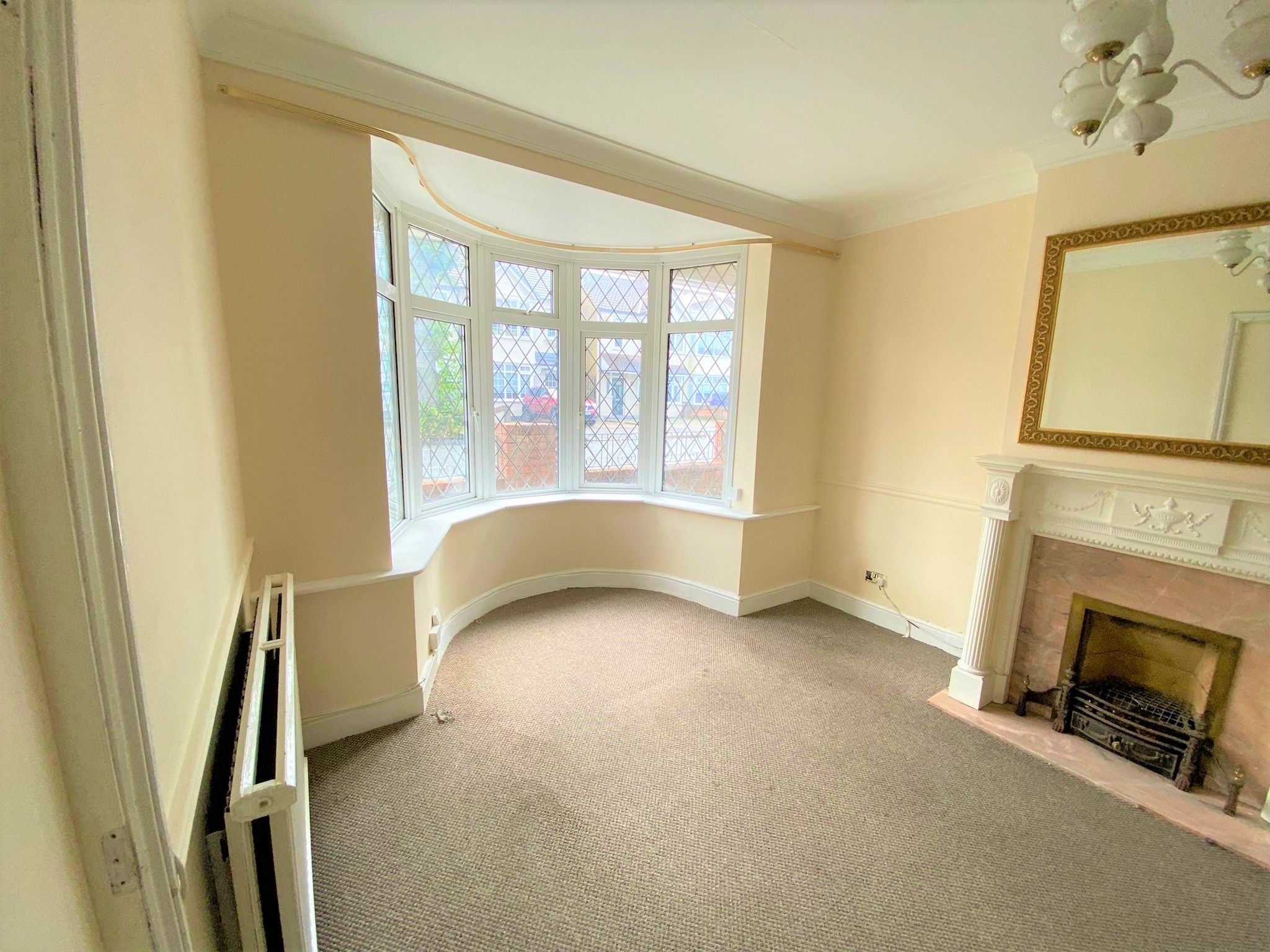 7 bed detached house to rent in Dymoke Road, Hornchurch RM11 Zoopla