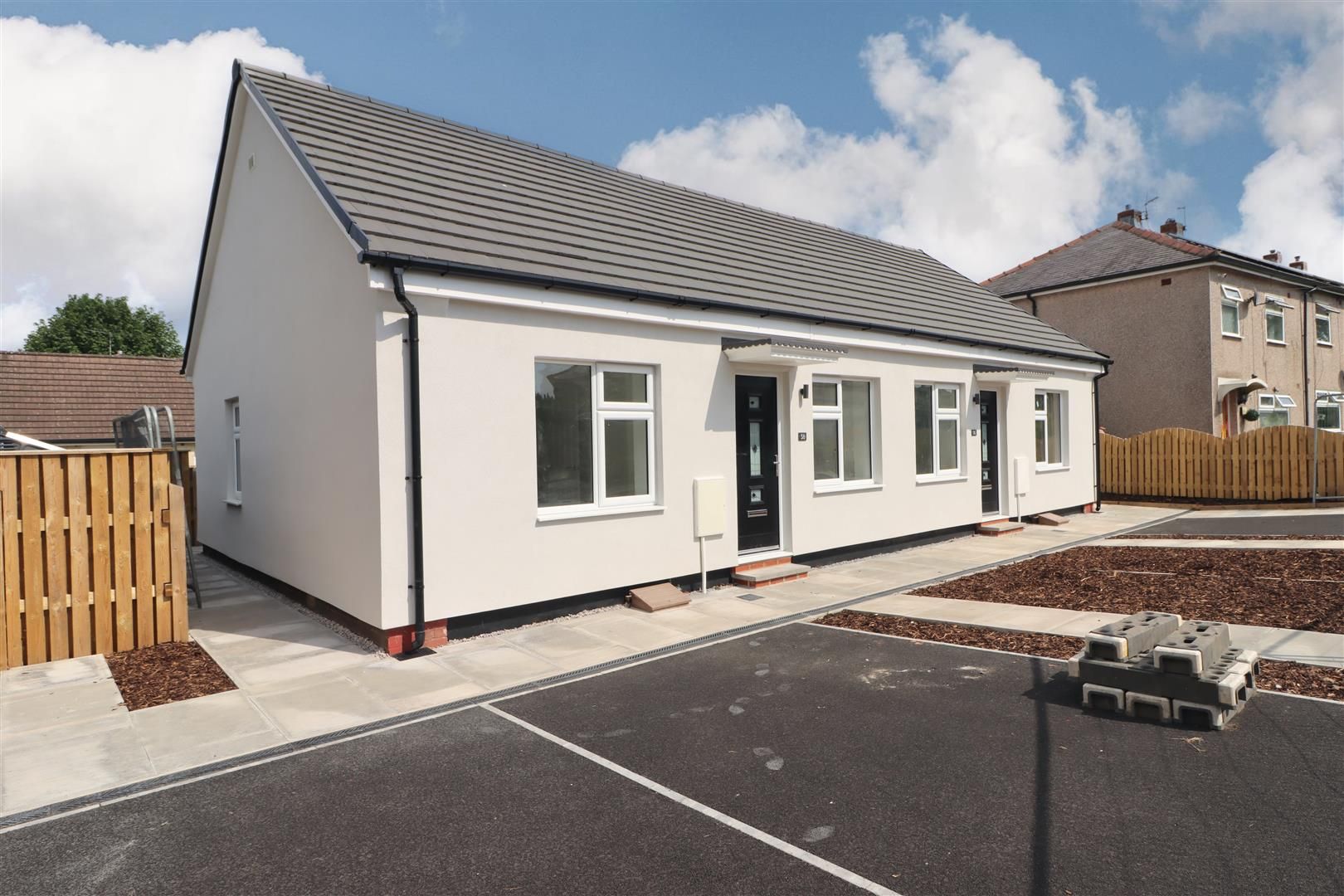 2 bed bungalow for sale in Glenroy Avenue, Colne BB8 Zoopla