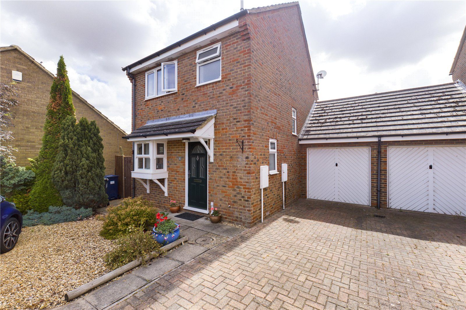 3 bed linkdetached house for sale in Orchard Close, Warboys