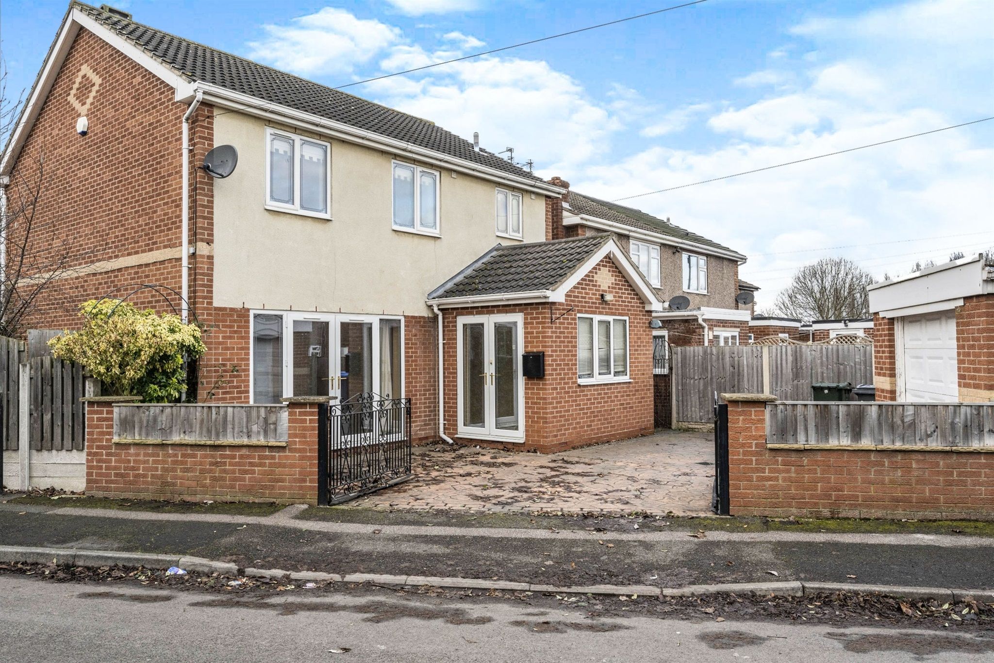 3 bed detached house for sale in Skellow Road, Carcroft, Doncaster DN6